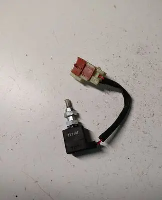 Clutch pedal sensor