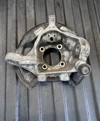 Lexus LS 430 Rear wheel hub R70R Y129