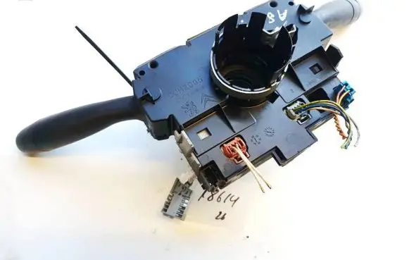 Wiper turn signal indicator stalk/switch