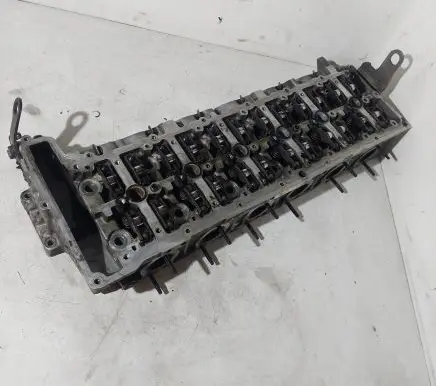 BMW 3 E90 E91 Engine head 7800003