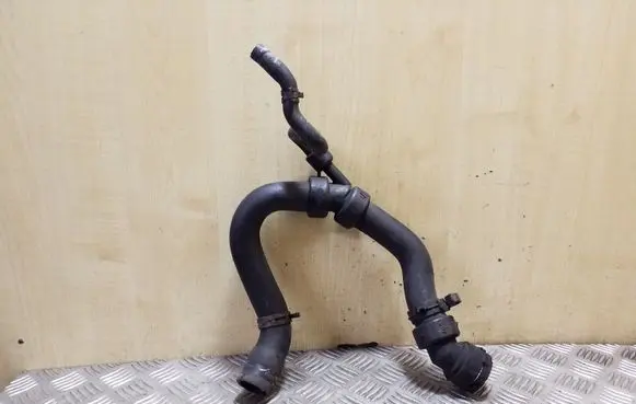 Audi A6 S6 C5 4B Engine coolant pipe/hose 4B0121101T
