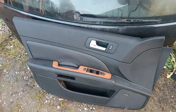 Cadillac STS Seville Coupe rear side trim panel 1GA0808661