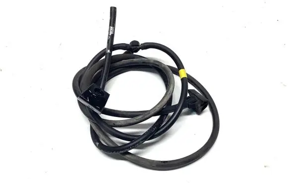 Nissan Navara D23 Windshield washer spray nozzle 