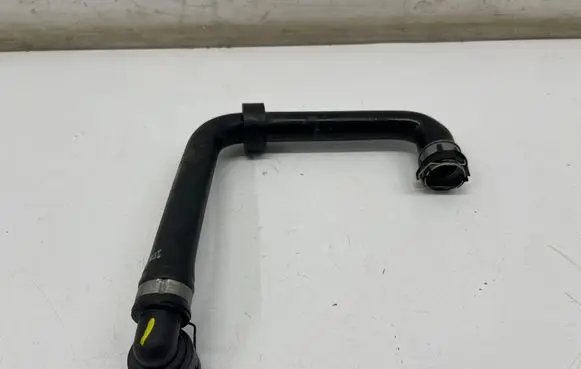 Mercedes-Benz CLA C118 X118 Engine coolant pipe/hose A2475011464