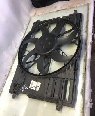 Mercedes-Benz GLA H247 Radiator cooling fan shroud A2479067906