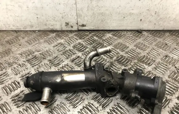 Jaguar S-Type EGR valve cooler 4R8Q90475A