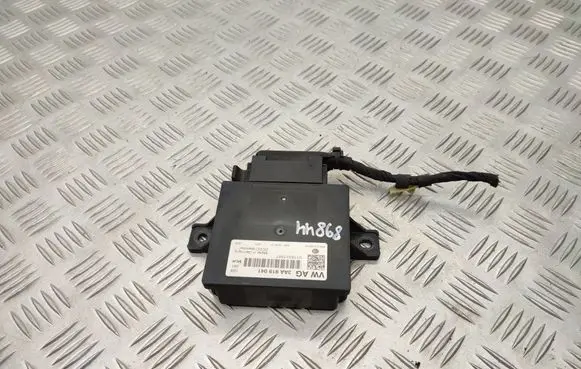 Volkswagen PASSAT B7 Power management control unit 3AA919041