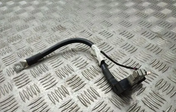 Audi Q5 SQ5 Battery relay fuse 8R0915181