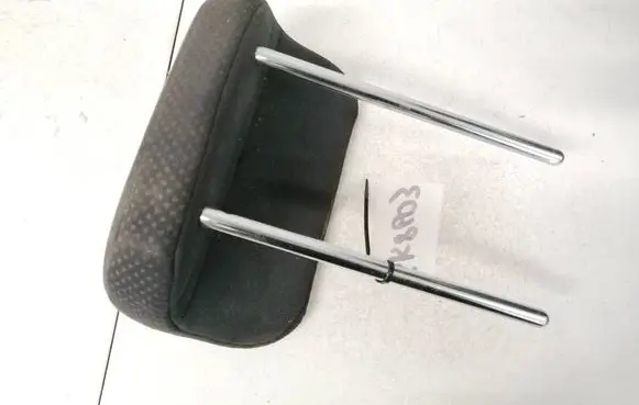 Honda CR-V Front seat headrest 