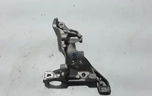 Renault Trafic III (X82) EGR valve cooler bracket 