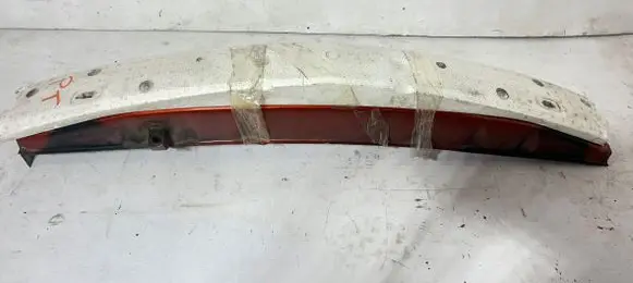 Chrysler PT Cruiser Quarter panel pressure vent 
