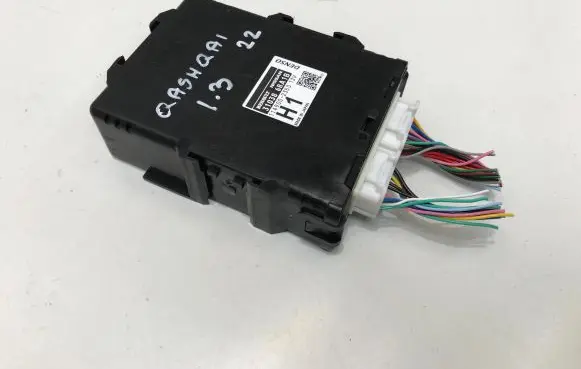 Nissan Qashqai J12 Other control units/modules 310386RA1B