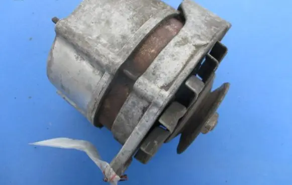 Volkswagen Polo II 86C 2F Generator/alternator