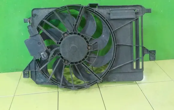 Ford C-MAX II Fan set 15AB13