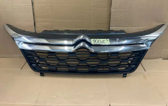 Citroen Jumper Front bumper upper radiator grill 1315804070