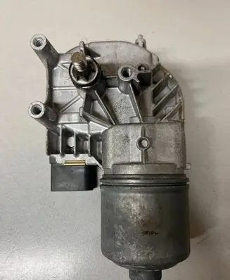 Volkswagen Golf Plus Wiper motor 5M0955120 0390241780 503231