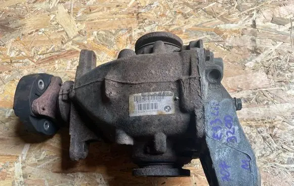 BMW 3 E92 E93 Rear differential 7609162 8911041914340007 EA271M338