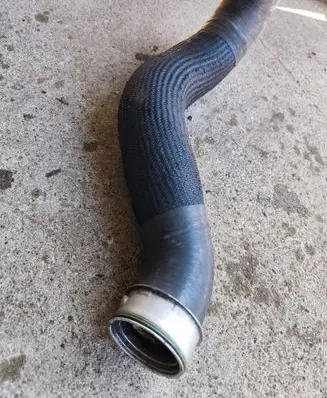 Chrysler 300 - 300C Intercooler hose/pipe 04861690AC