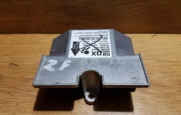 Opel Zafira B Airbag control unit/module 13246046 404745a2
