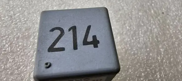 Audi A8 S8 D2 4D Other relay 443951253K