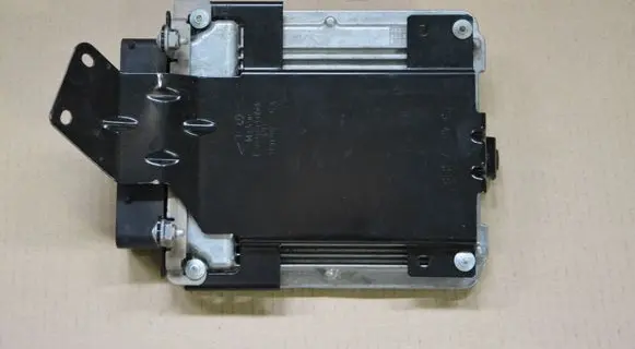Volkswagen Touareg II Engine control unit/module 7P0907645A