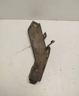 Renault Twingo III Fender mounting bracket 631439060R