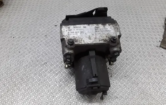 Audi A4 S4 B5 8D ABS Pump 0265214002 8D0644111