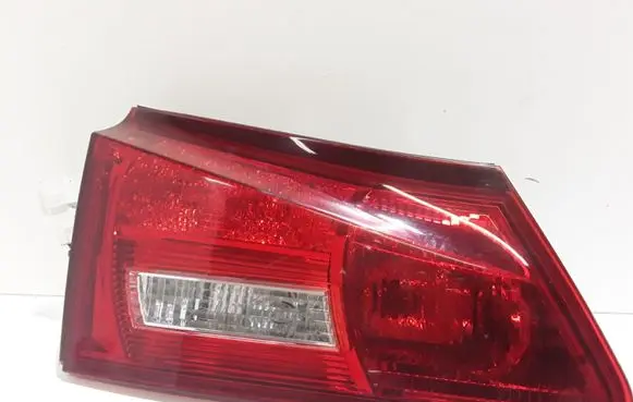 Lexus IS 220D-250-350 Tailgate rear/tail lights