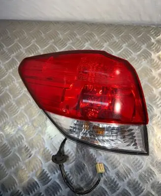 Subaru Legacy Rear/tail lights 22020067