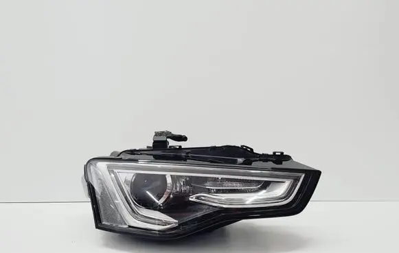 Audi A5 8T 8F Headlight/headlamp 8T0941032C