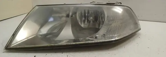 Skoda Octavia Mk2 (1Z) Headlight/headlamp 086651111L
