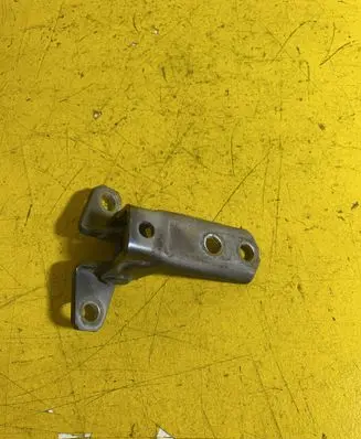 Peugeot 4007 Front door upper hinge 