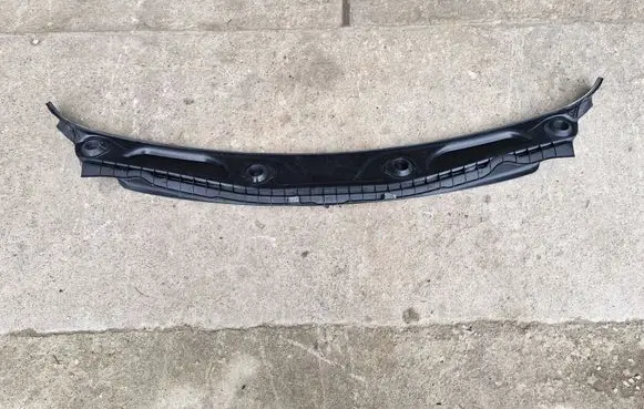BMW X1 F48 F49 Wiper trim 51717350591 7350591