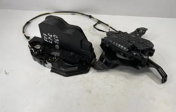 BMW 5 GT F07 Rear door lock 7149447 51717149449