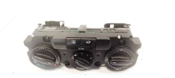 Volkswagen PASSAT B6 Climate control unit