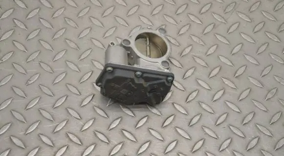 BMW i3 Throttle valve 7618838