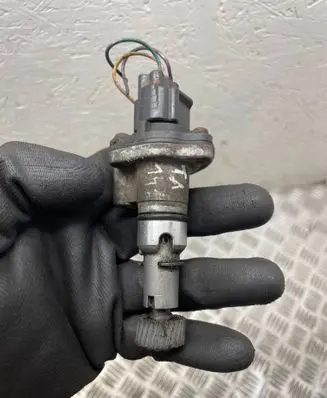 Toyota Avensis T220 Speed sensor (speedometer sensor) 15407d17