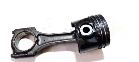 Opel Vectra B Piston with connecting rod 645