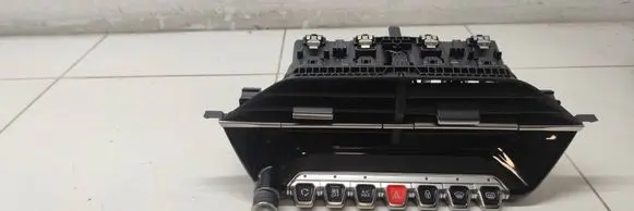 Peugeot 208 II Climate control unit 9823457080