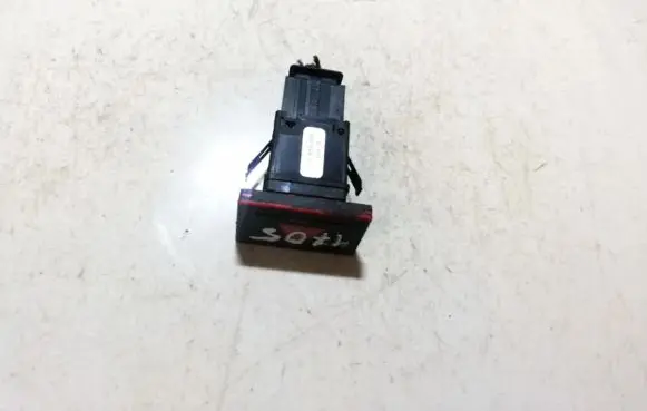 Volkswagen Touareg I Hazard light switch 7l6953235 23804