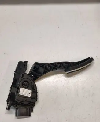 Volvo S60 Accelerator throttle pedal 31329371
