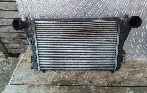 Volkswagen PASSAT CC Intercooler radiator 3C0145805R N6882002