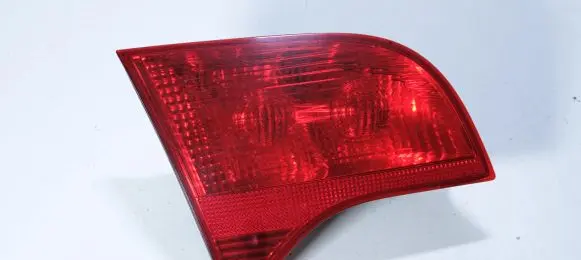 Audi A4 S4 B7 8E 8H Tailgate rear/tail lights 8E9945093 ULO749001