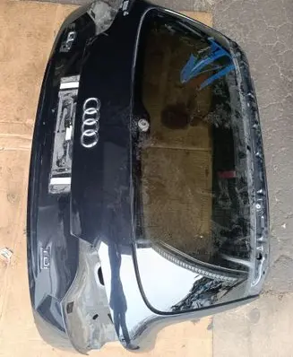 Audi Q7 4L Tailgate/trunk/boot lid