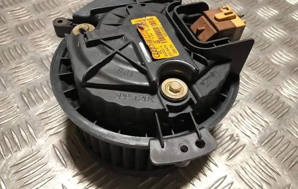 Audi A4 S4 B7 8E 8H Heater fan/blower 8E182002 9020016 0019475