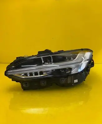 Volvo S90, V90 Headlight/headlamp 31446500