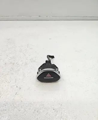 Opel Corsa E Hazard light switch 13363976 3976