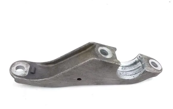 BMW 7 G11 G12 Sway bar bush bracket, front 6861473 31356861473