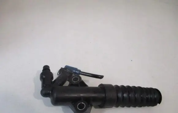 Citroen C3 Clutch master cylinder 9812902980