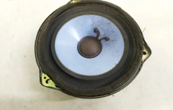 KIA Carnival Front door speaker 0k53g66960